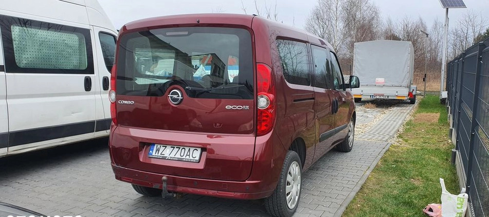 Opel Combo cena 31980 przebieg: 218000, rok produkcji 2016 z Łomianki małe 106